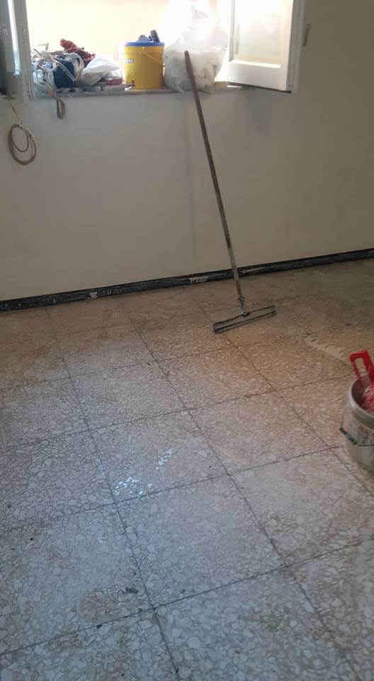 servizio di pulizia di un pavimento