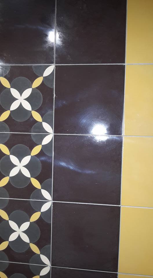 mattonelle di ceramica appena lucidate