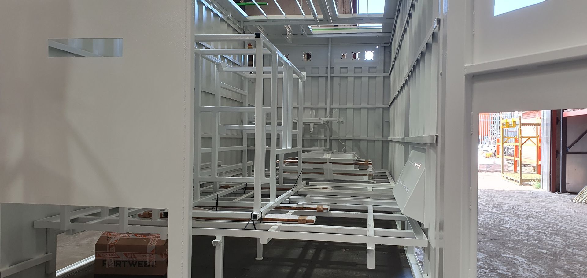 Painting the container 