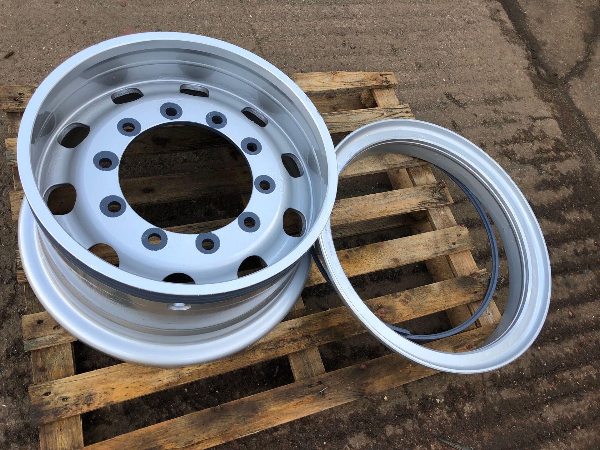 Painting the crane wheels