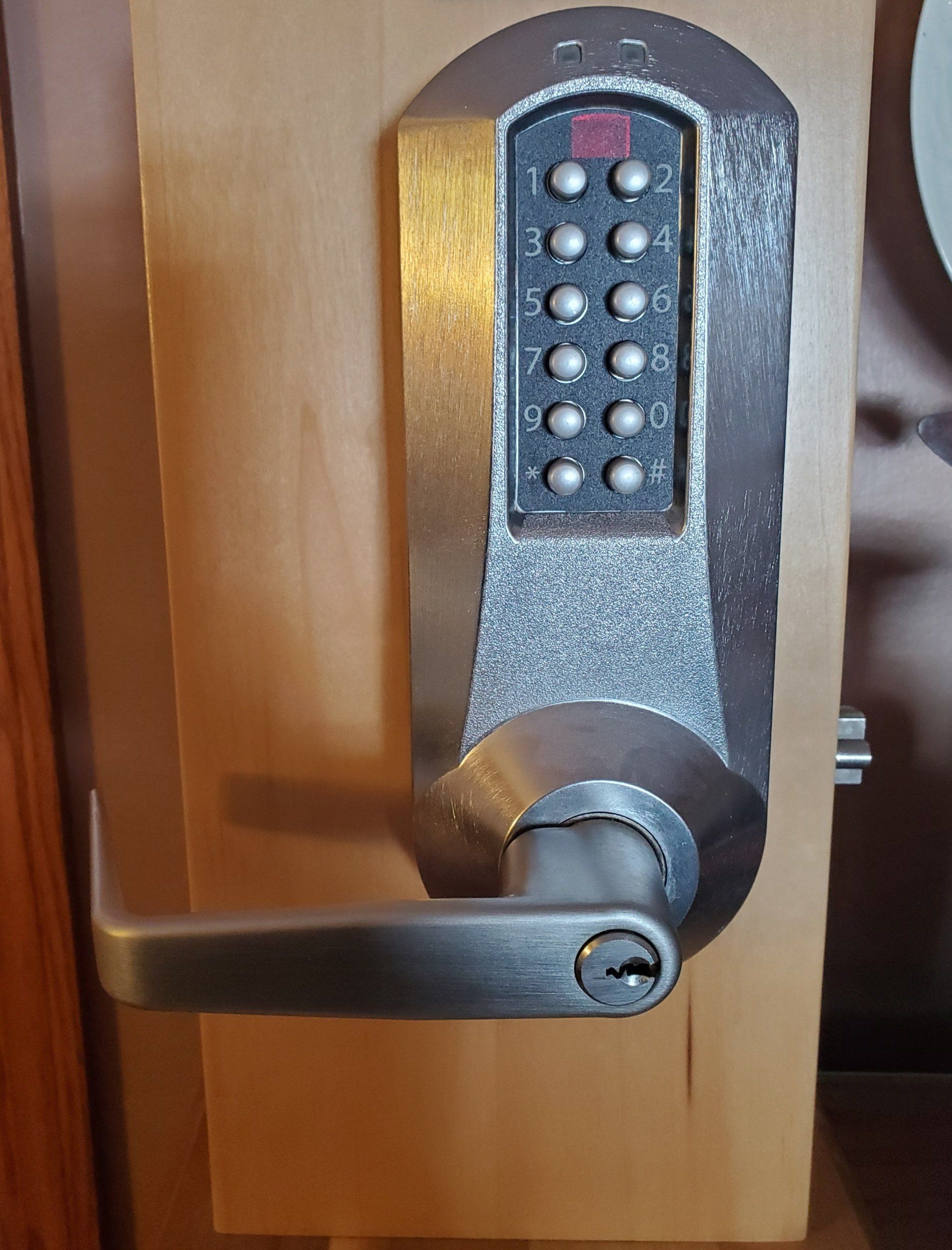 Amazing Door Lock — Buffalo, MN — Rhode’s Lock And Glass