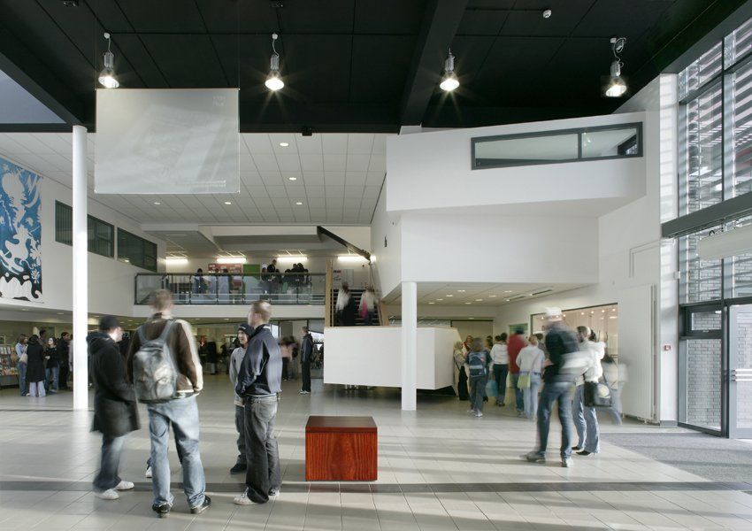 Longley Park College