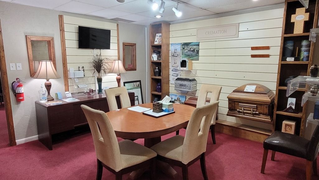 Steed-Todd Funeral Home & Crematory - Planning Room With Table