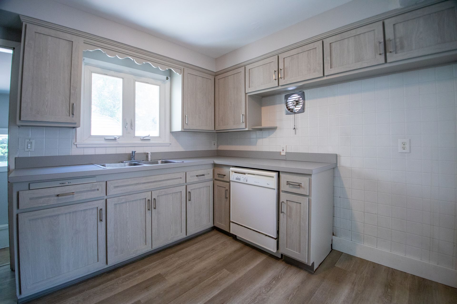 Kitchen Cabinet Refinishing North Olmsted