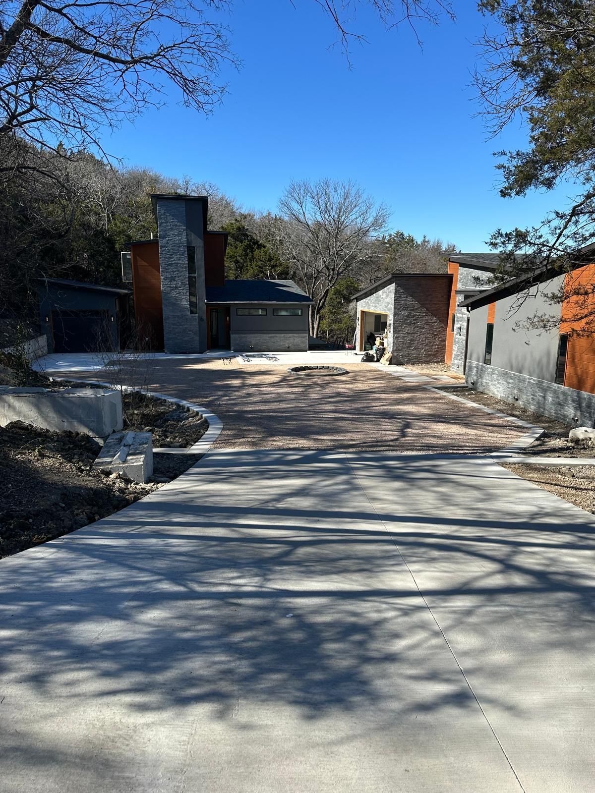 custom gravel and concrete driveway in addison tx