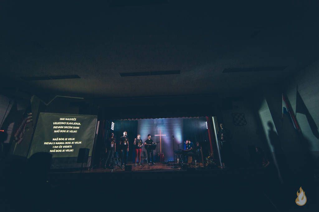 wide shot stage