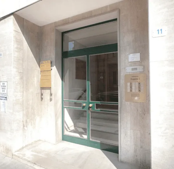 Ingresso istituto di bellezza