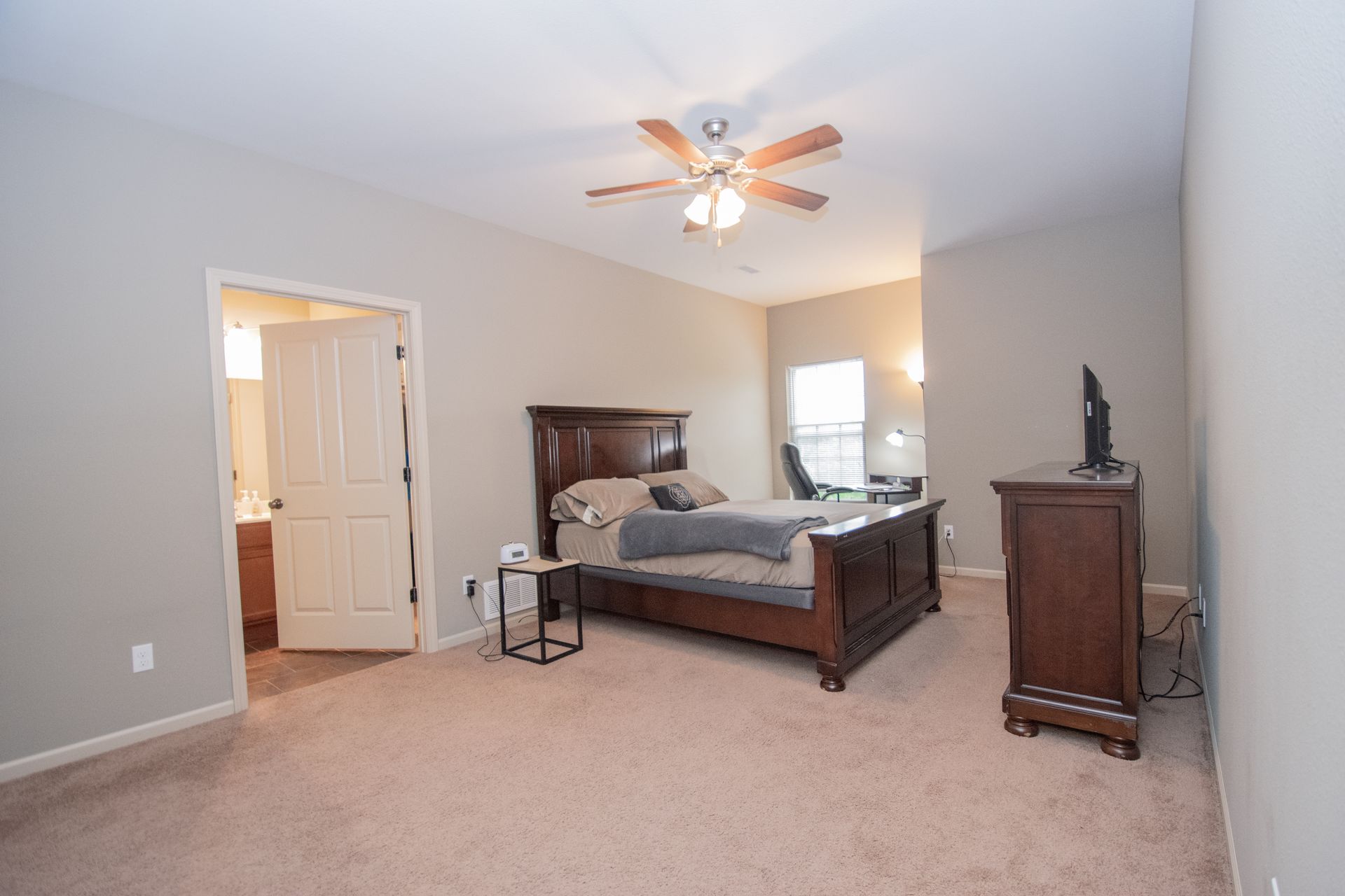 For Families & Professionals in Jefferson City, MO, Brickyard Terrace Is the Best Home Rental.