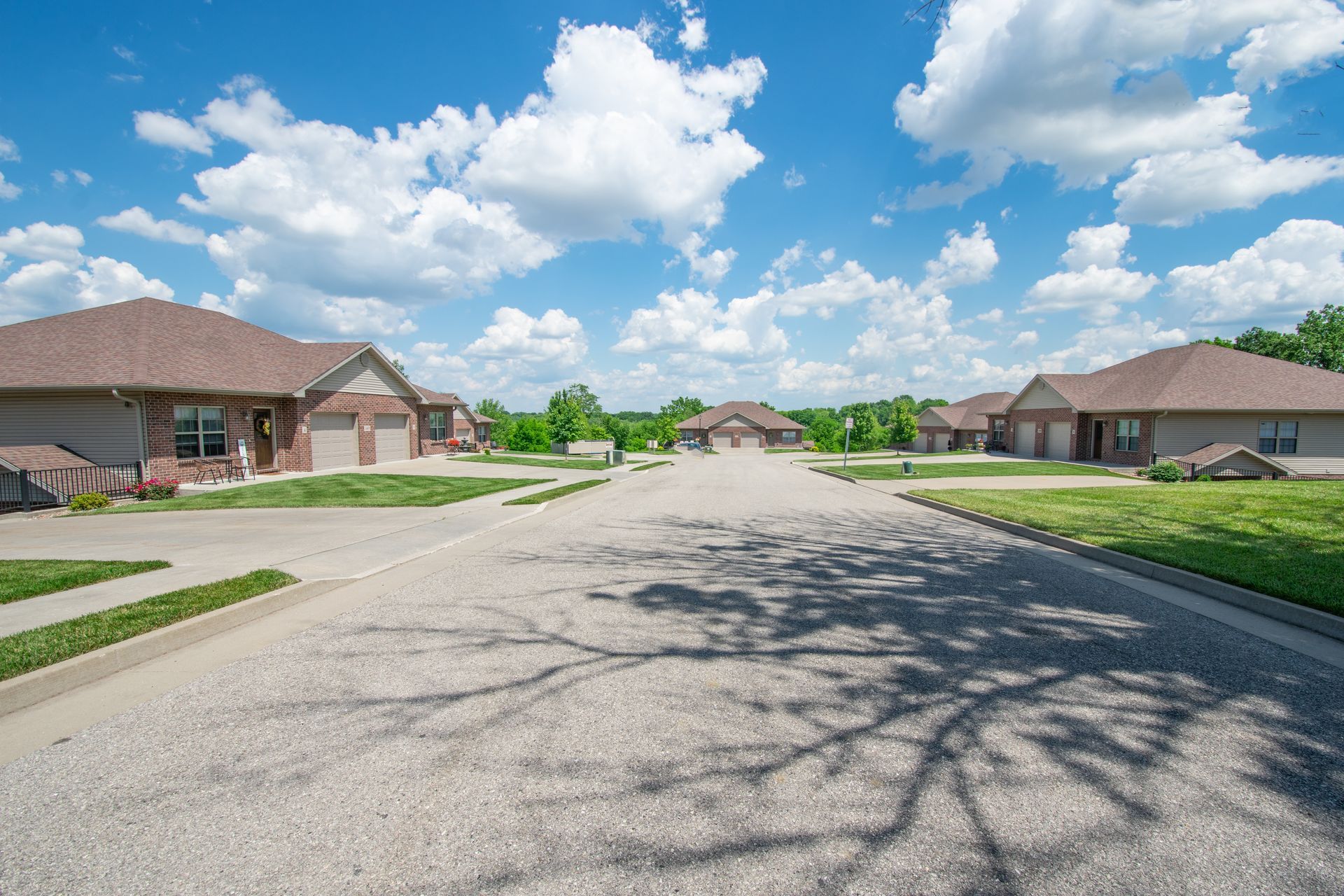 In Jefferson City, MO, Brickyard Terrace Provides an Ideal Location, Modern Features, & Clean Home.