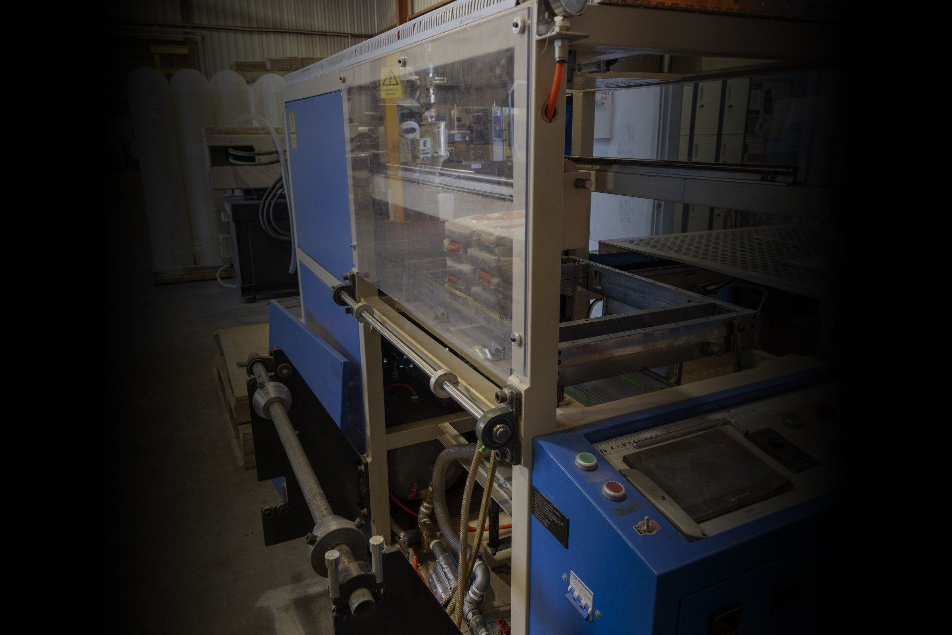 metal-workers-use-manual-labor-skilled