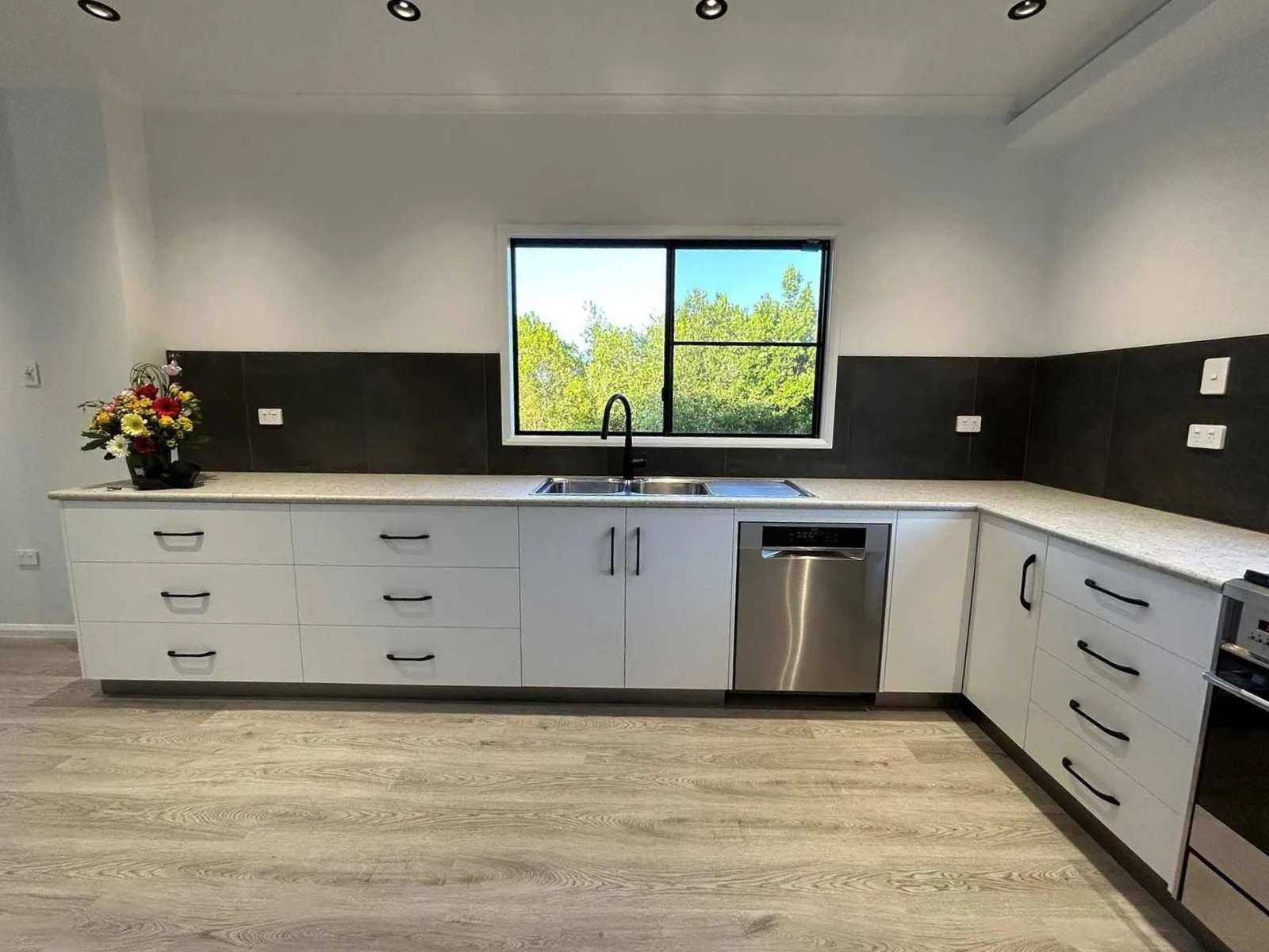 L-shaped Modern Kitchen — Keilbach Kitchens In Garradunga, QLD