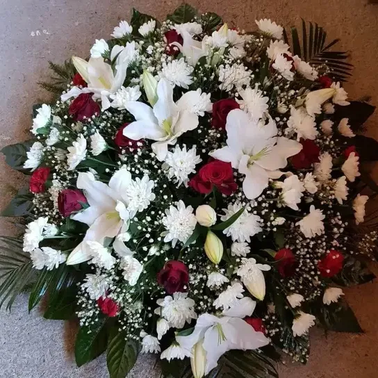 Flowers, wreaths, flower bouquets