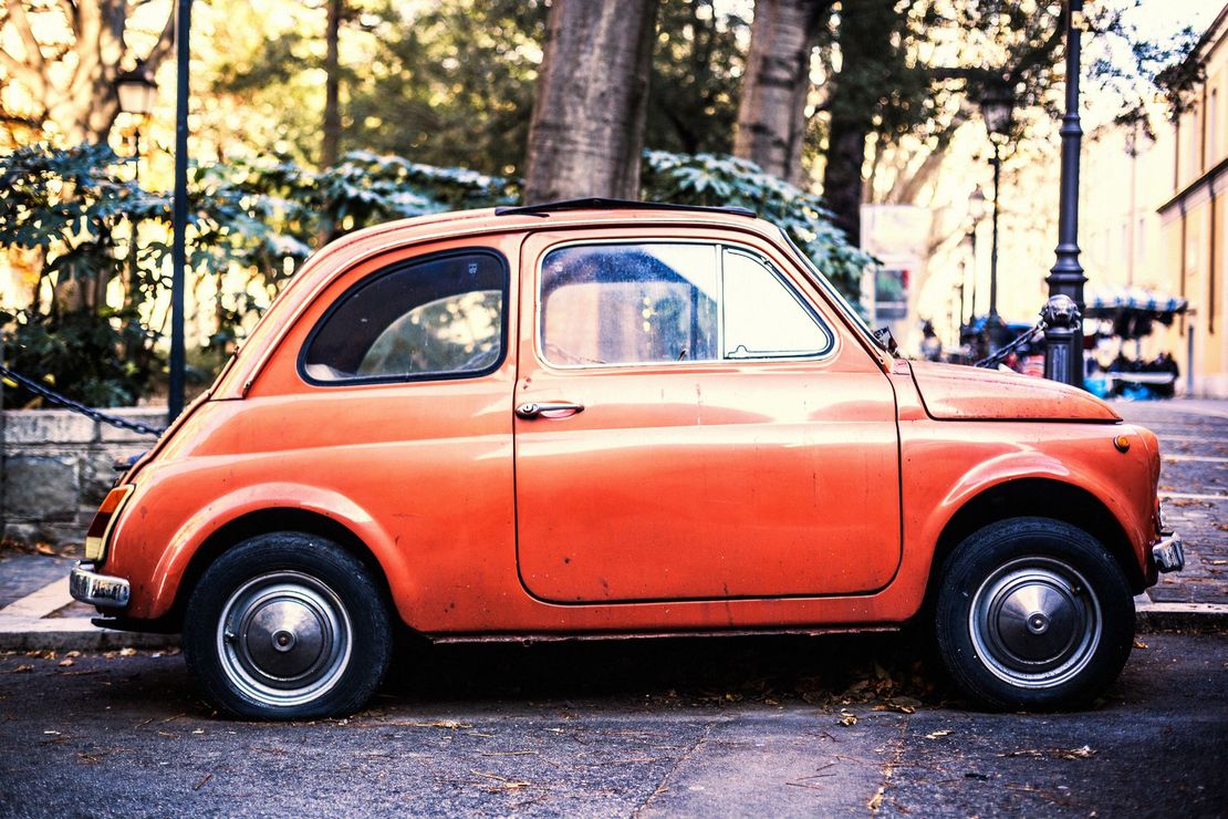 antica Fiat 500 arancione