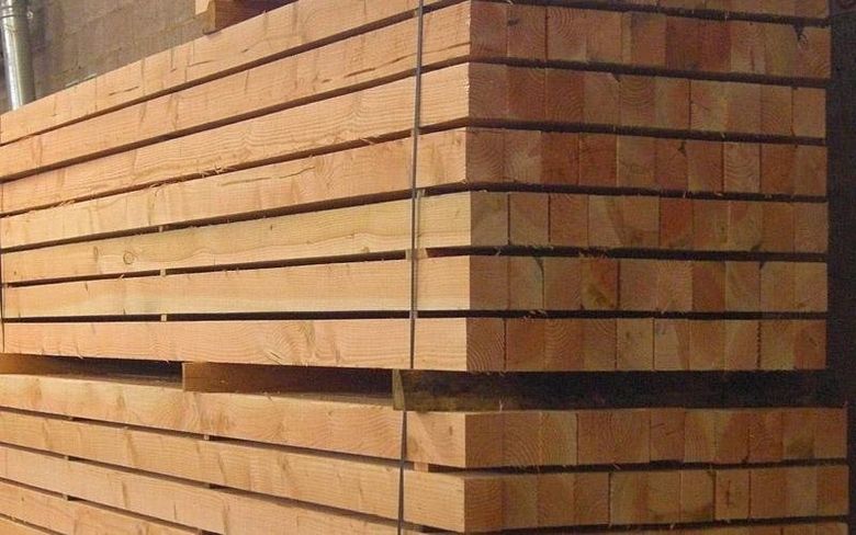 Travi in legno per edilizia