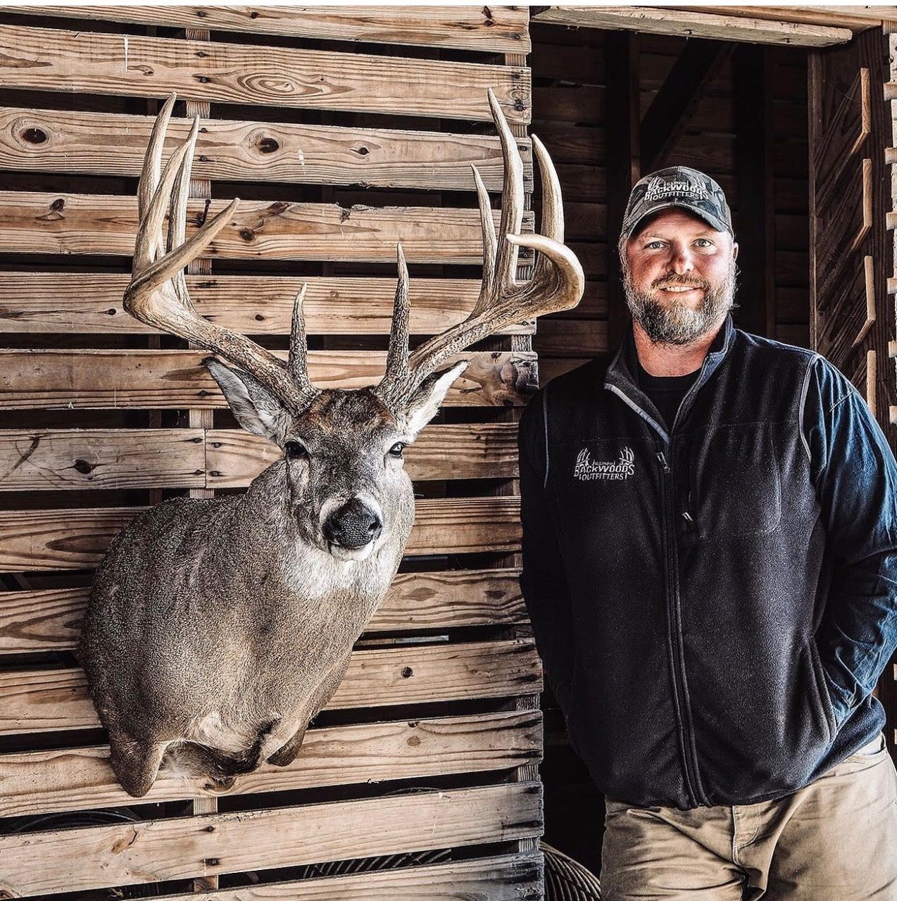 deer hunting outfitter