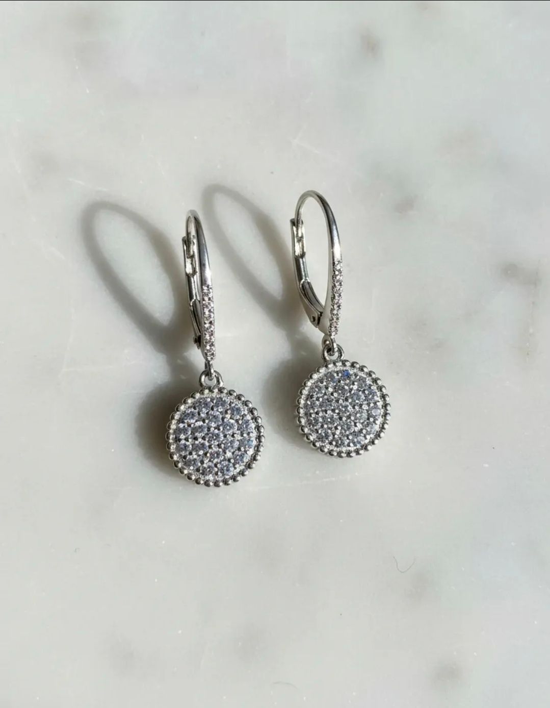 Aros Broche Brisura Circulo con Micro Pave Plata 925 Mujer