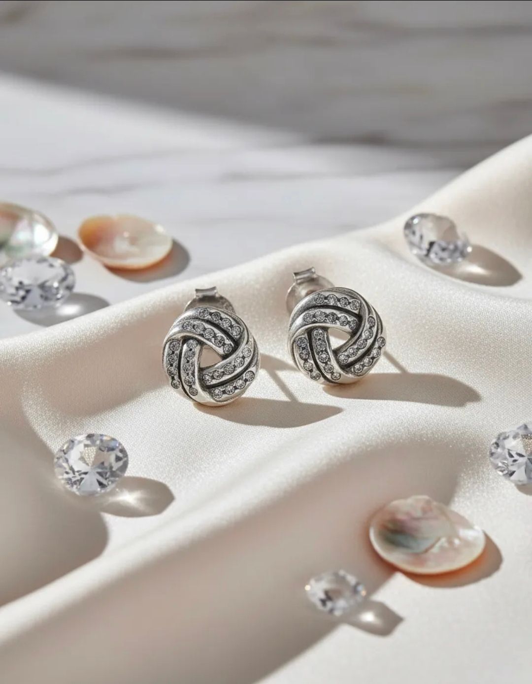 Aro Nudo Cubic Elegante