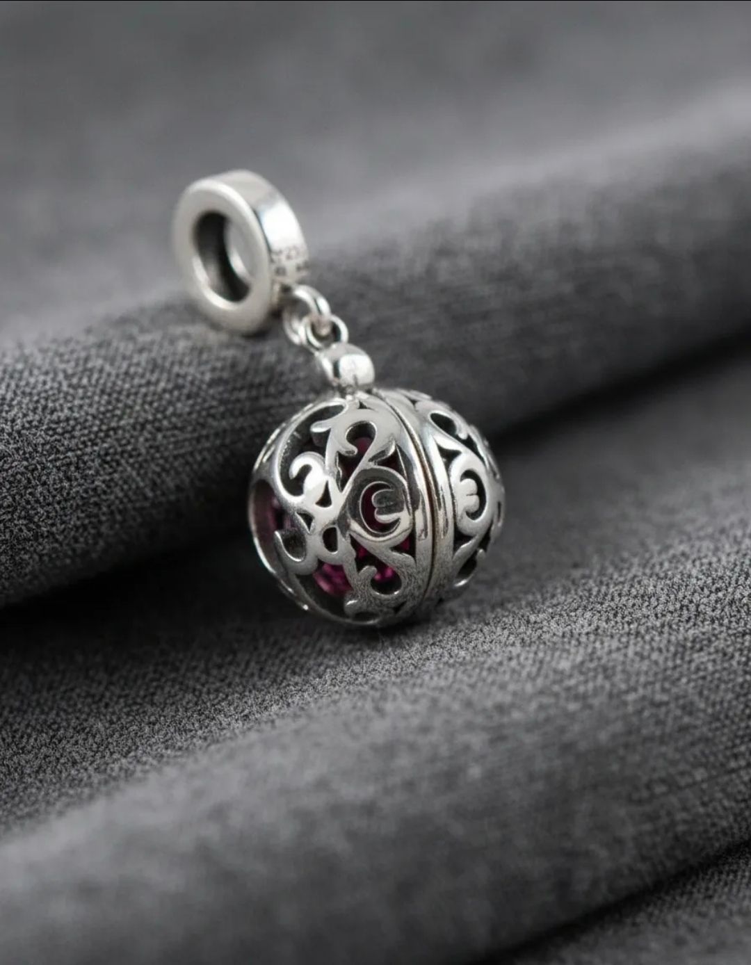 Dije Colgante Charms Cofre Corazón Cubics para Pulsera