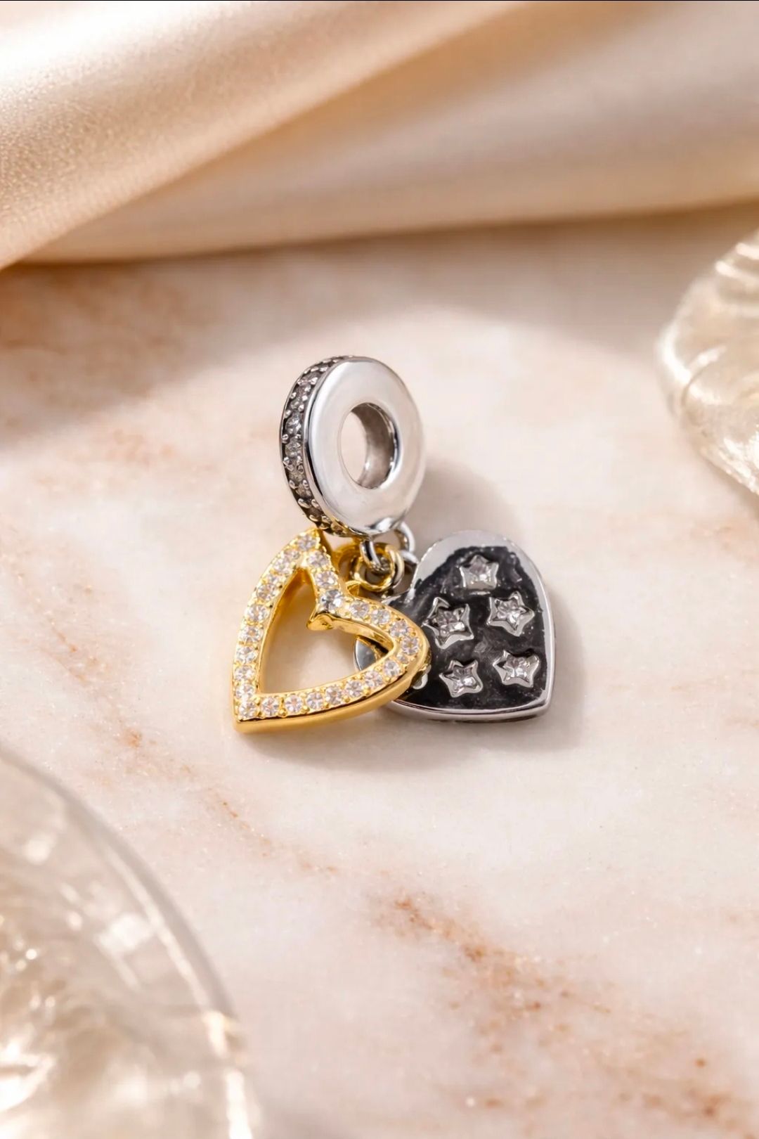 Dije Colgante Charms Corazónes Galaxia Dore Cubics para Pulsera