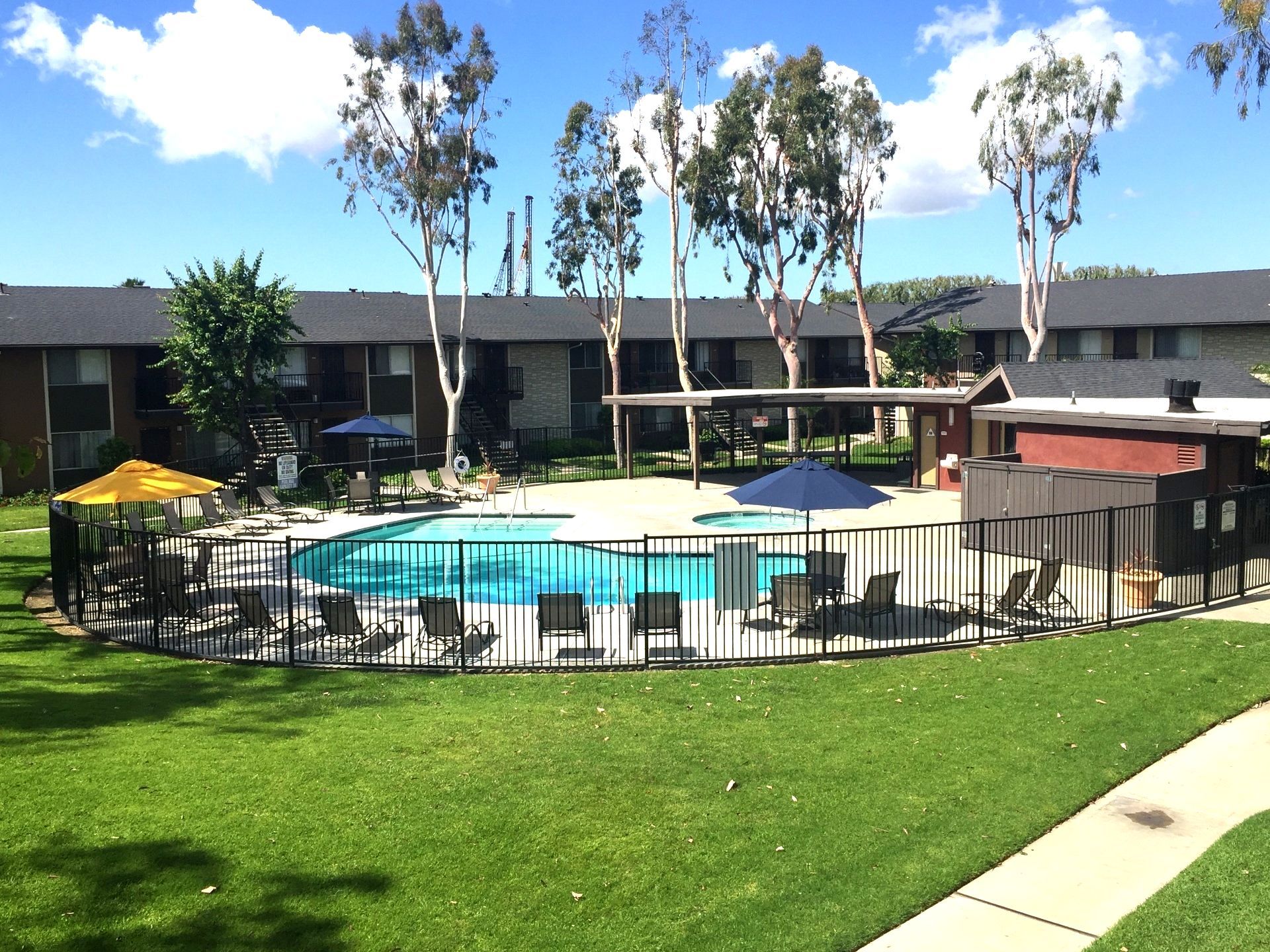 Pool | Peppertree Apartments