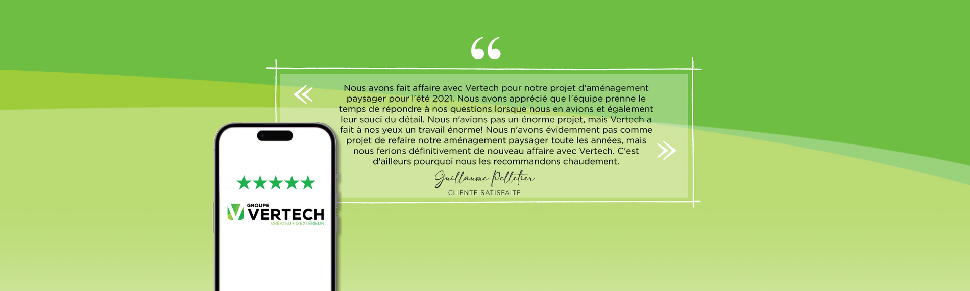 Un téléphone portable affiche une critique sur un fond vert.