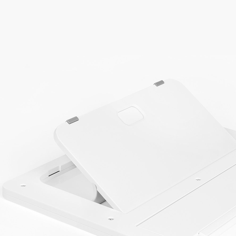 Una caja blanca con la tapa abierta sobre un fondo blanco.