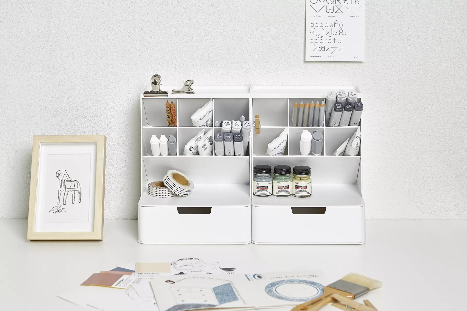 Dos Organizador de escritorio con 6 compartimentos para bolígrafos y un cajón