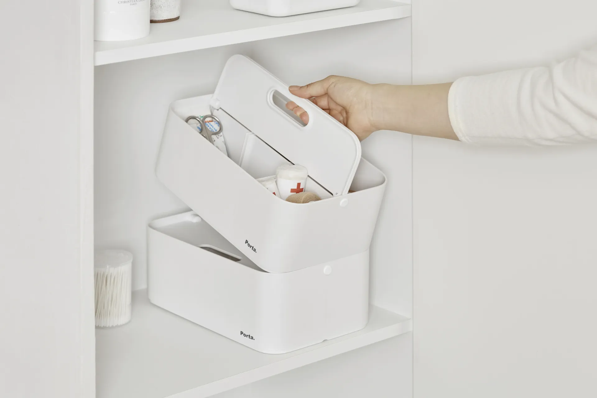 Dos cajas de litem con espacio de almacenamiento y tapa con asas