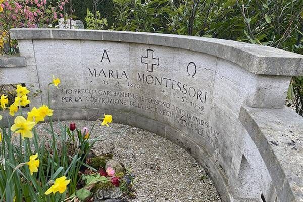 Maria Montessori gravestone