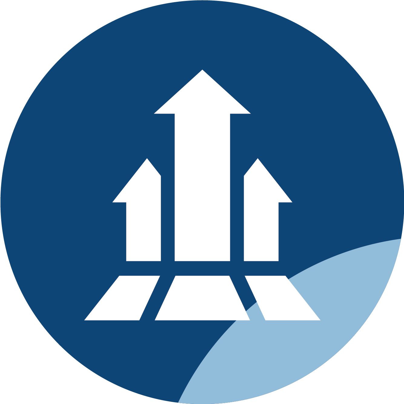 一個人正在筆記型電腦上打字。