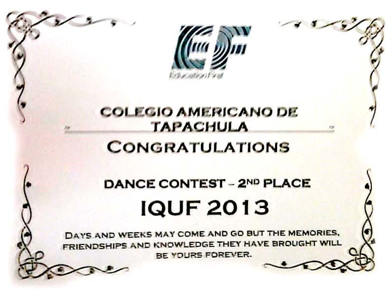Certificado de segundo puesto en un concurso de baile celebrado en 2013 en el Colegio Americano de Tapachula, con el logotipo de EF.