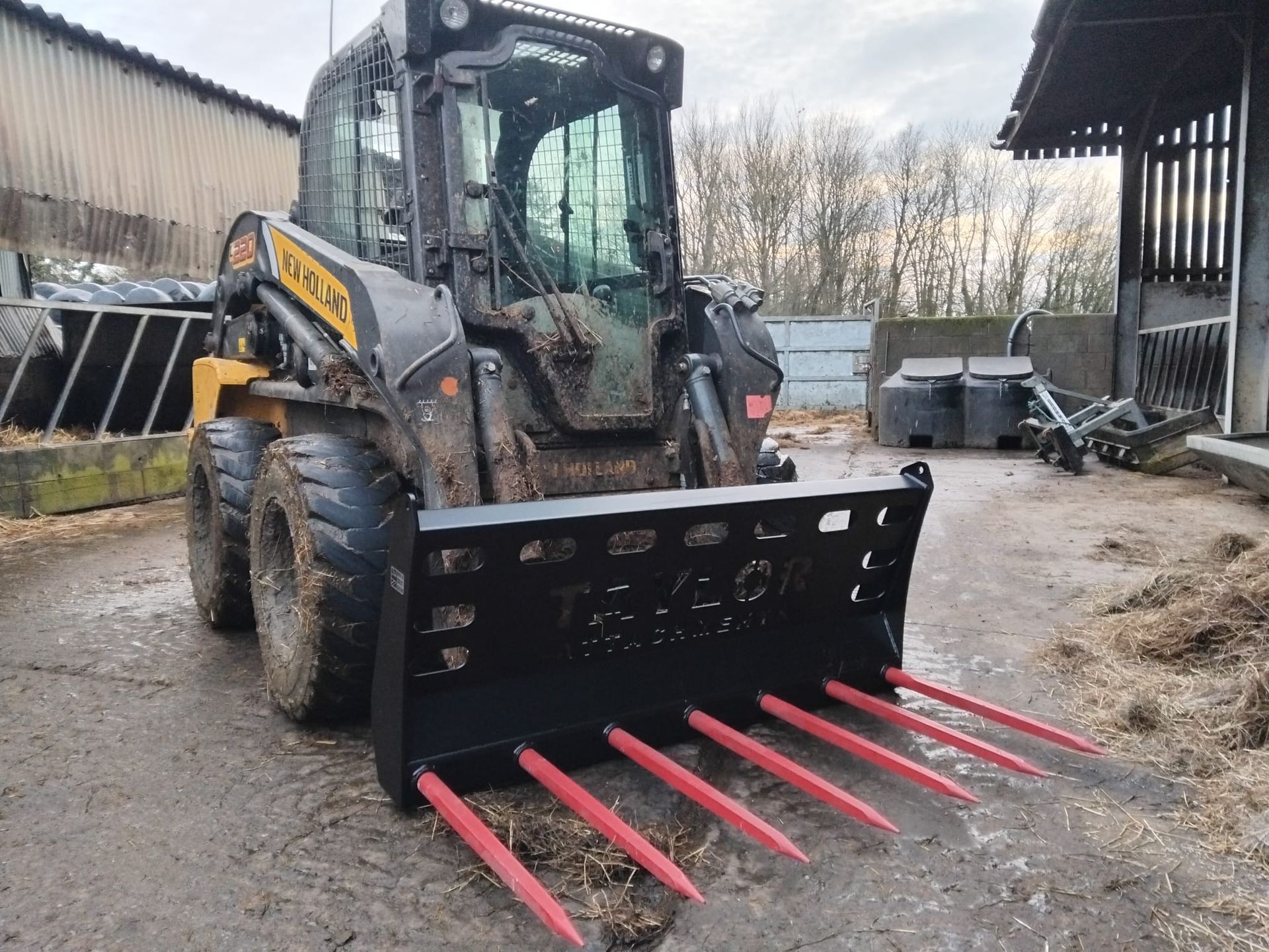 New Holland Skidsteer muck fork