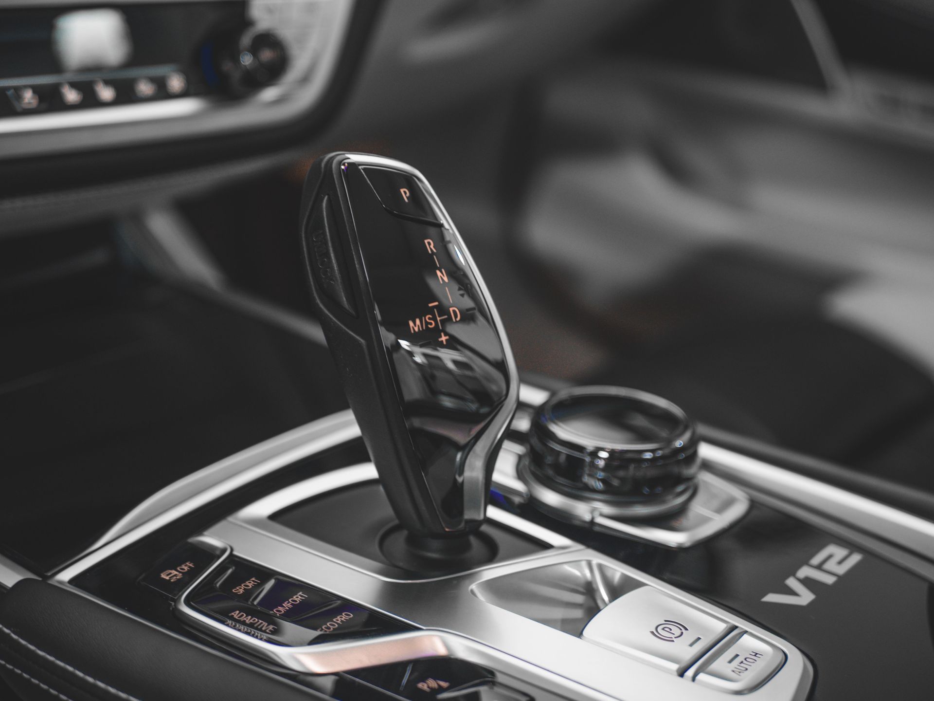 Does BMW Transmission Fluid Need To Be Changed? | German Autowerke Inc.