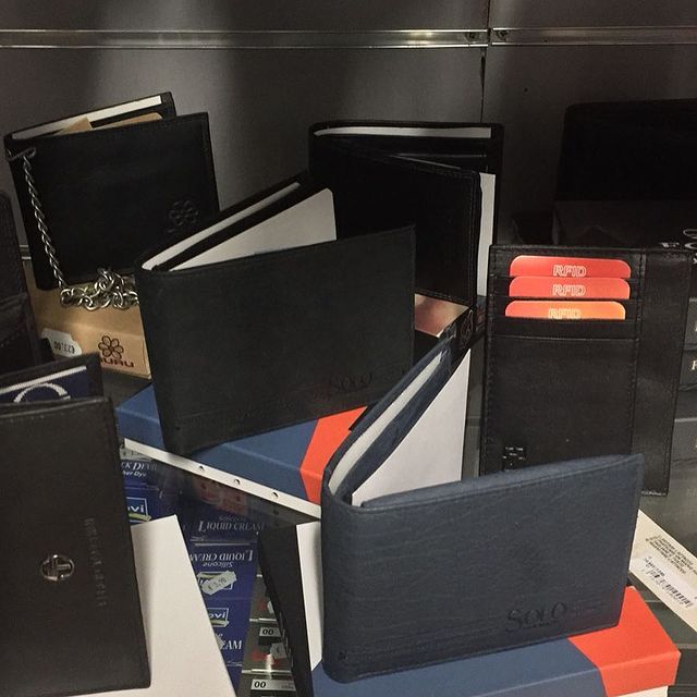 vendita accessori di pelletteria