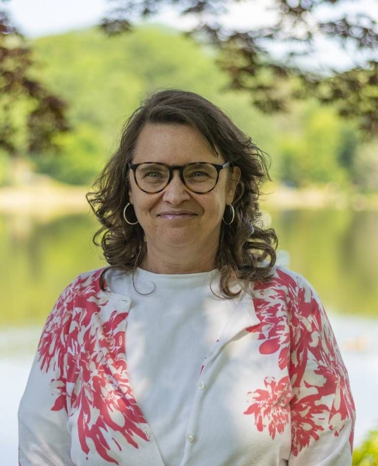 Terri Ippolito Headshot