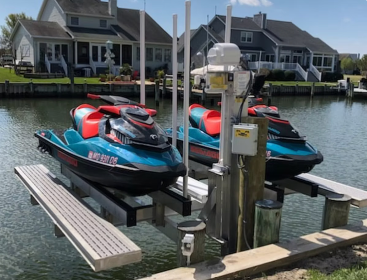 Golden PWC Elevator Lift