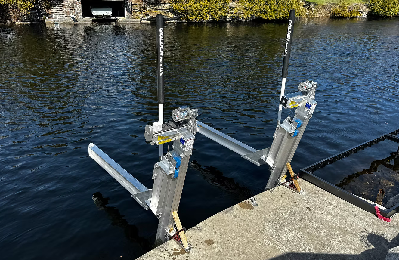 Golden Elevator Boat Lift