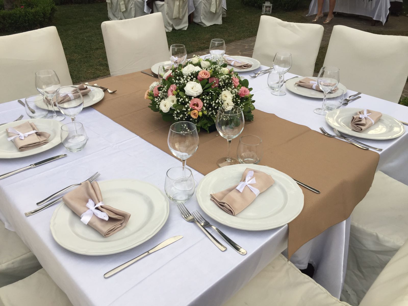 Tavolo con centrotavola