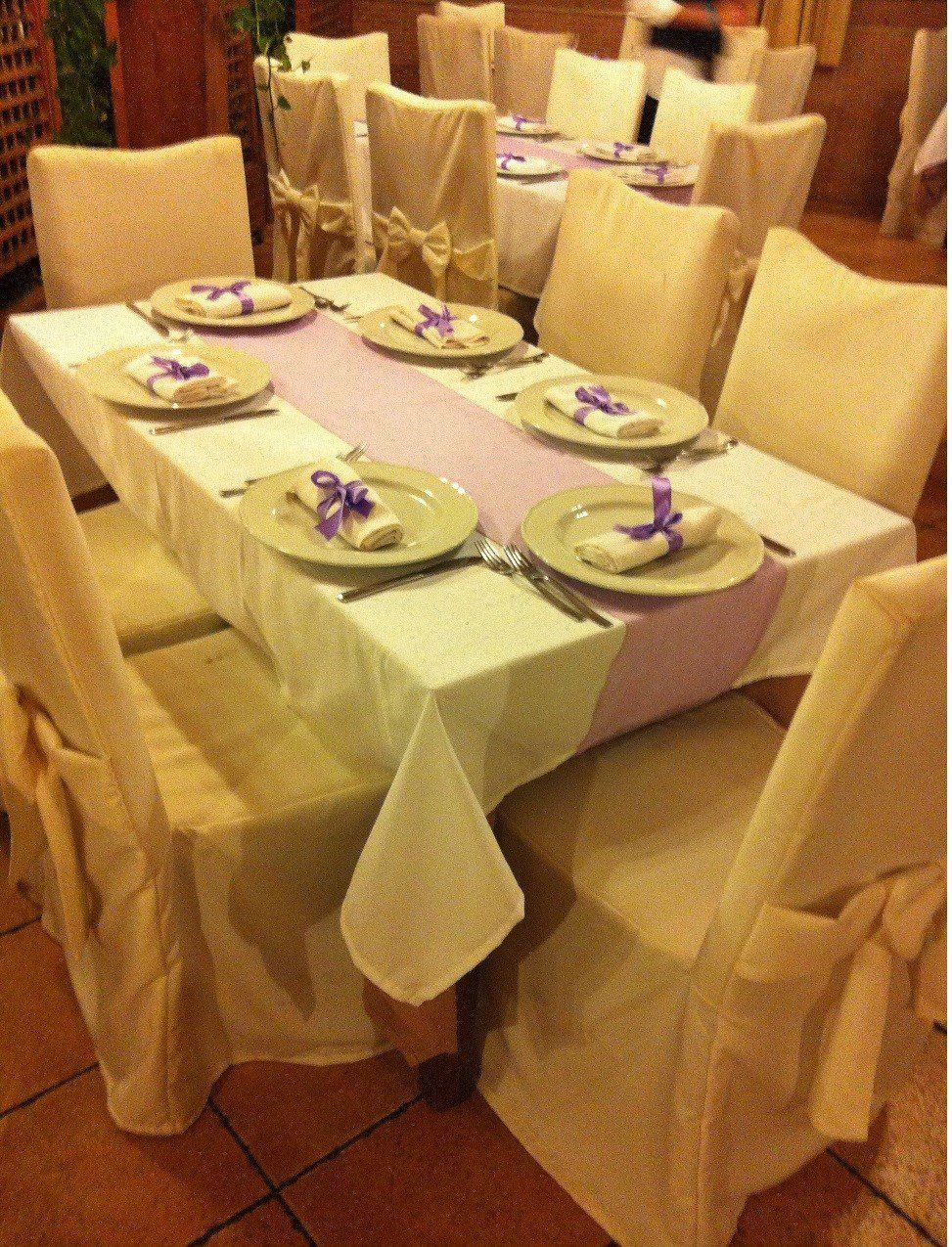 Tavola apparecchiata