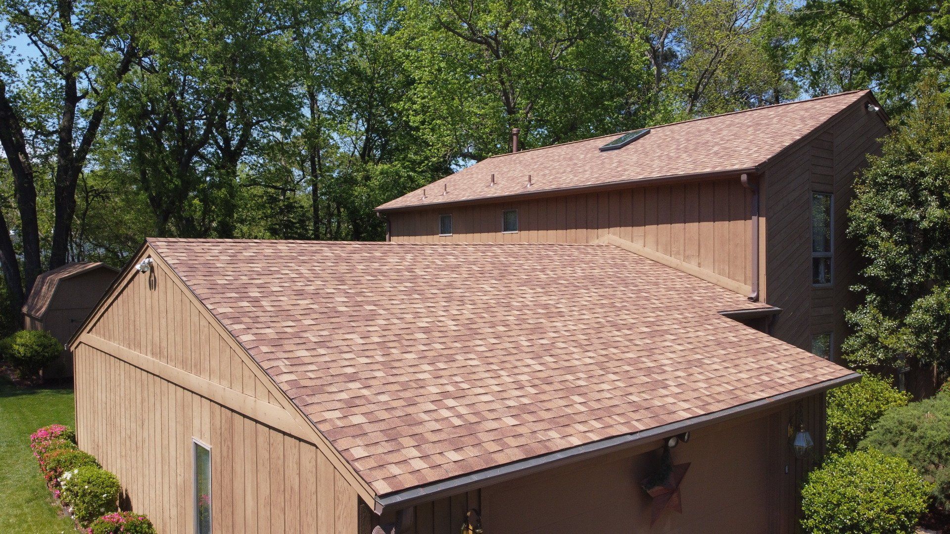 Resawn Shake Certainteed Landmark Pro Asphalt Shingle Roof in Western Branch Chesapeake, Virginia by Stublen Roofing, the best rated roofing contractor in the 757, Portsmouth Virginia.