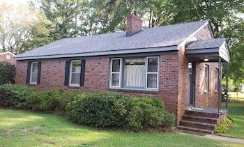 Roofing Contractor Near me, Single Story Ranch, New Roof, Asphalt Shingle, Roofing Company Near me, Best roofing Contractor 757, Home improvement, Certainteed, Family business, Portsmouth roofing, Chesapeake Roofing, residential roofing, residential roofing contractor