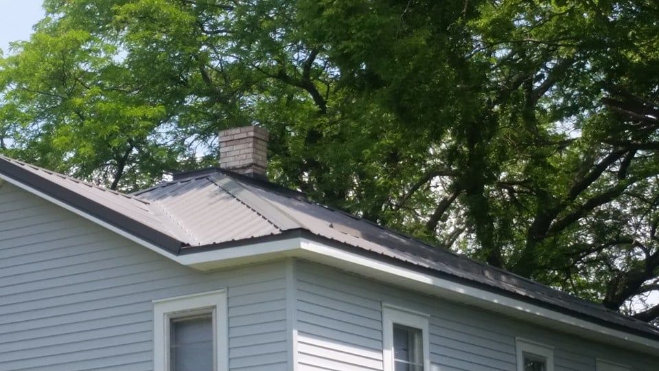 Ray House — Hillsboro, WI — BornConstruction