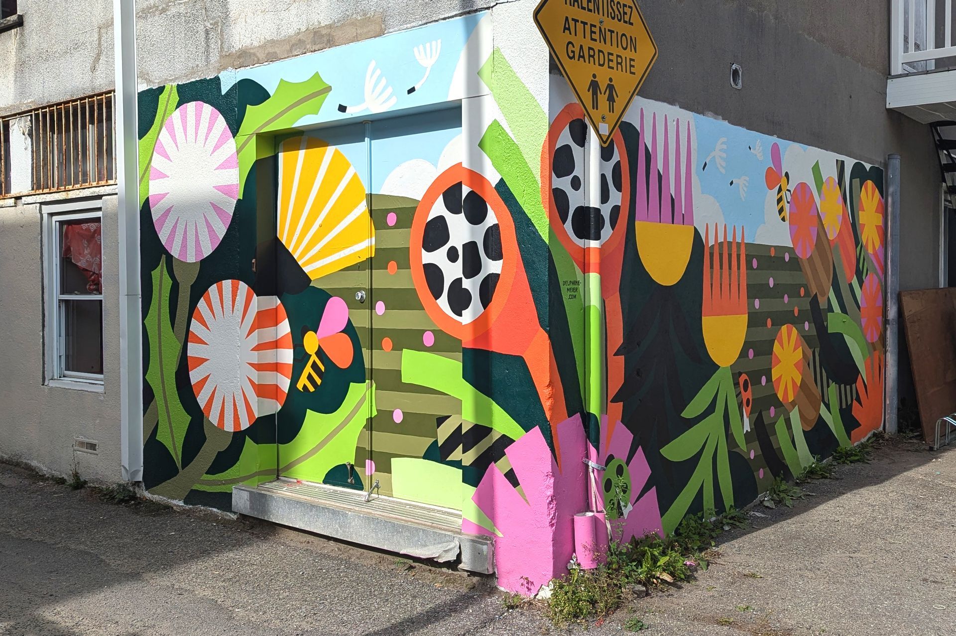 Palais des congres. Illustrations for a mural hallway