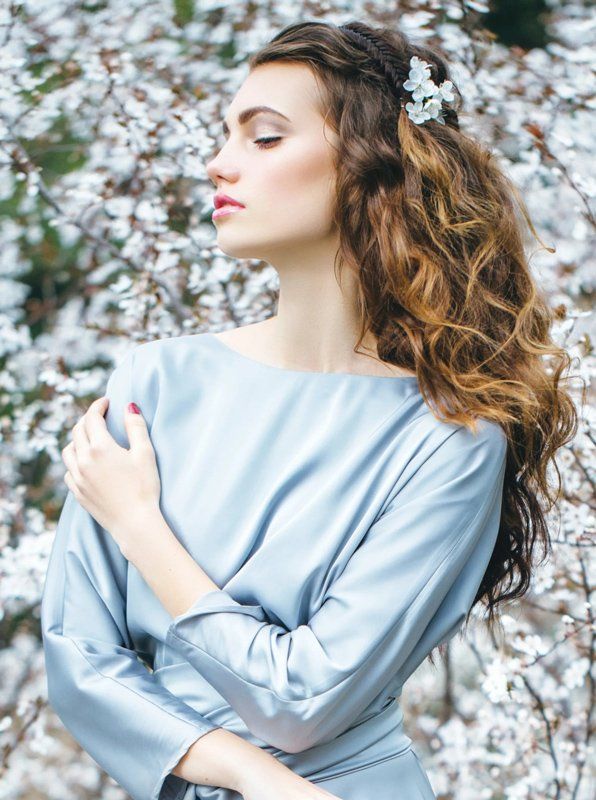Brunette — Hairdresser At Work in Cairns City, QLD