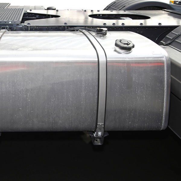 huntingdale automotive repairs fuel tank silver fuel tank