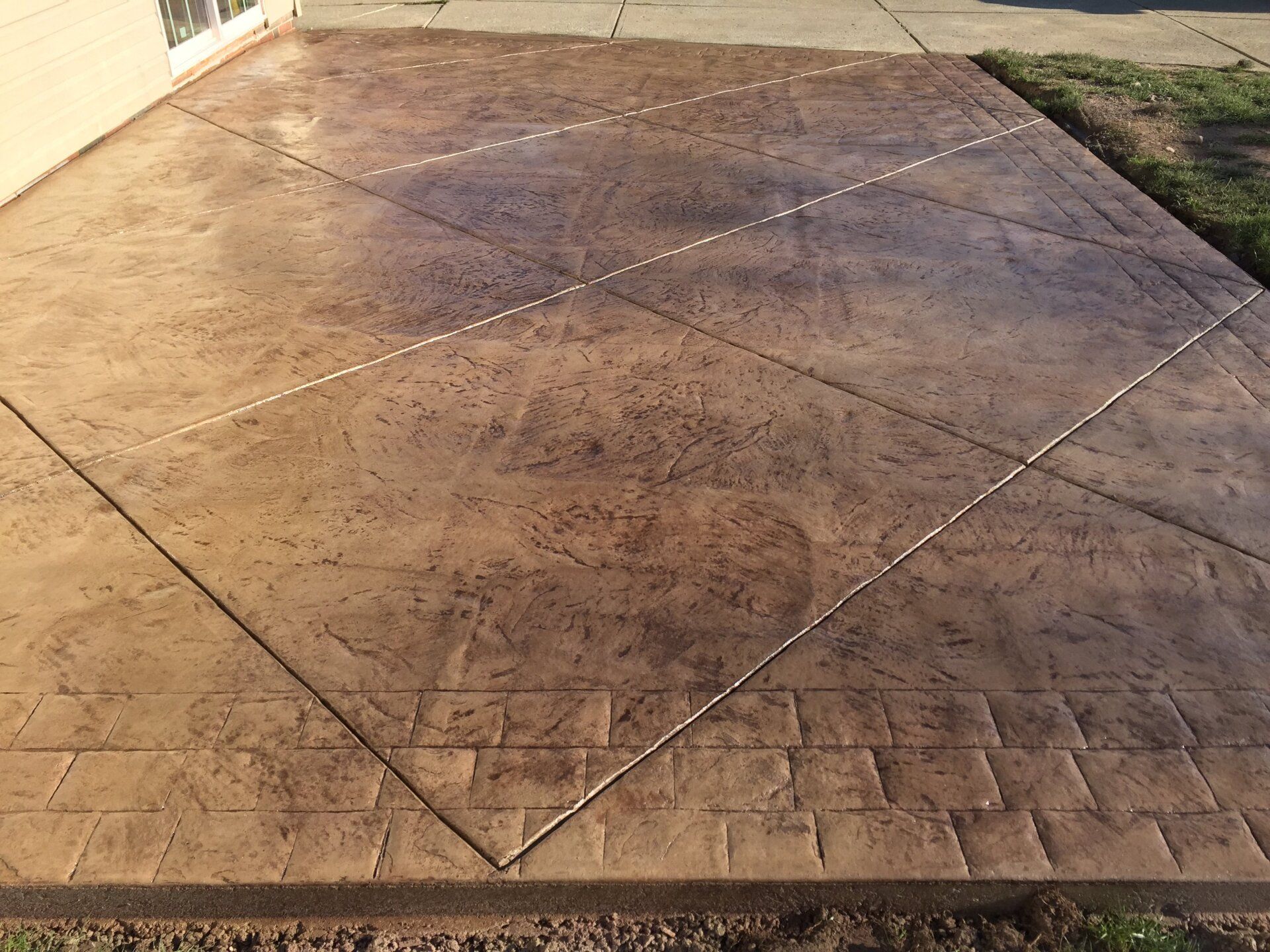 Diamond Design Concrete Floor | Strongsville, OH | Bella Cement