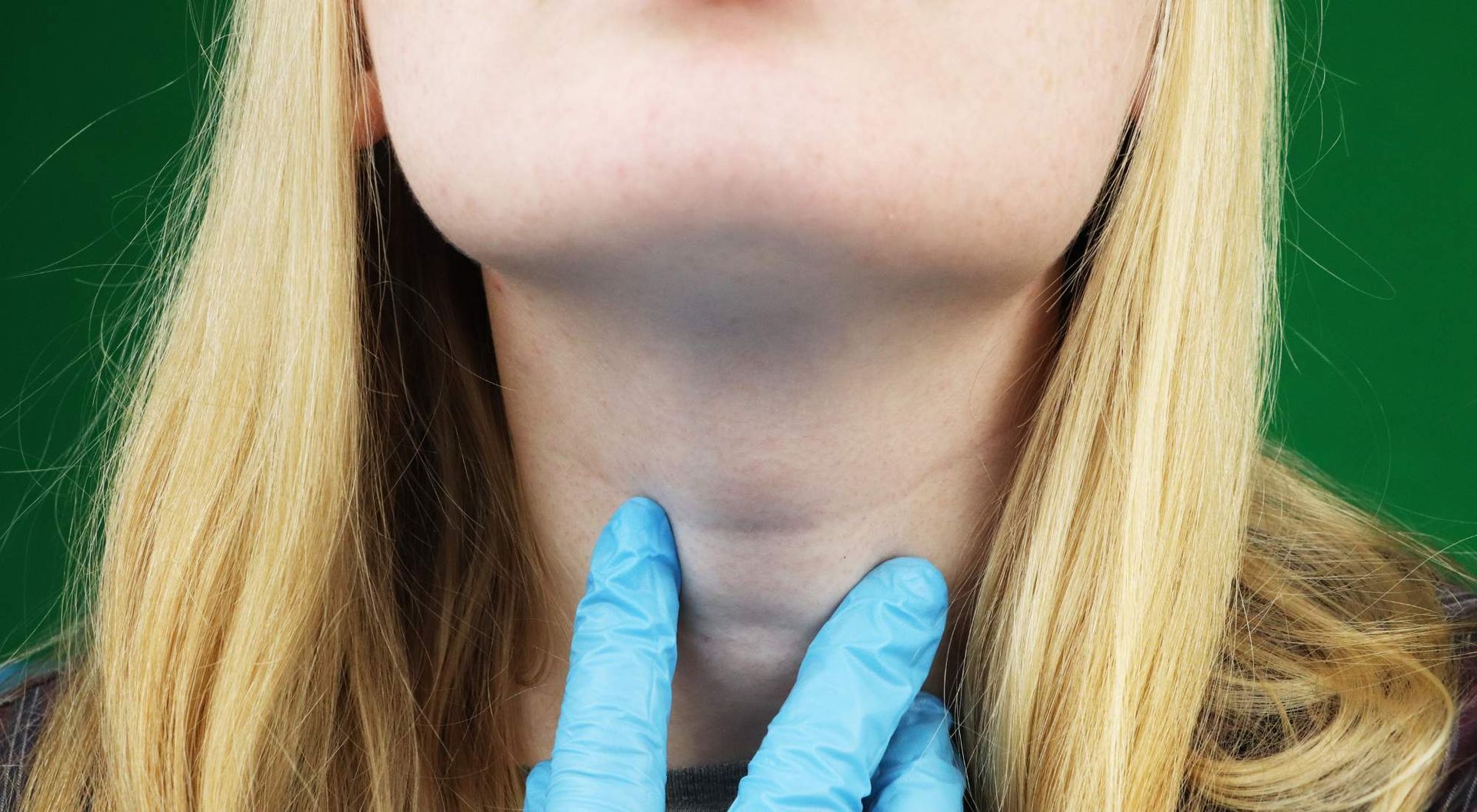 who treats thyroid issues