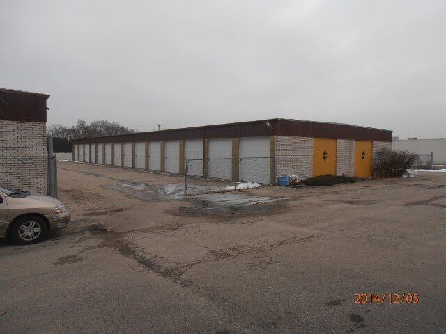Multiple Storage Rooms — Loves Park, IL — AAA Windsor Storage