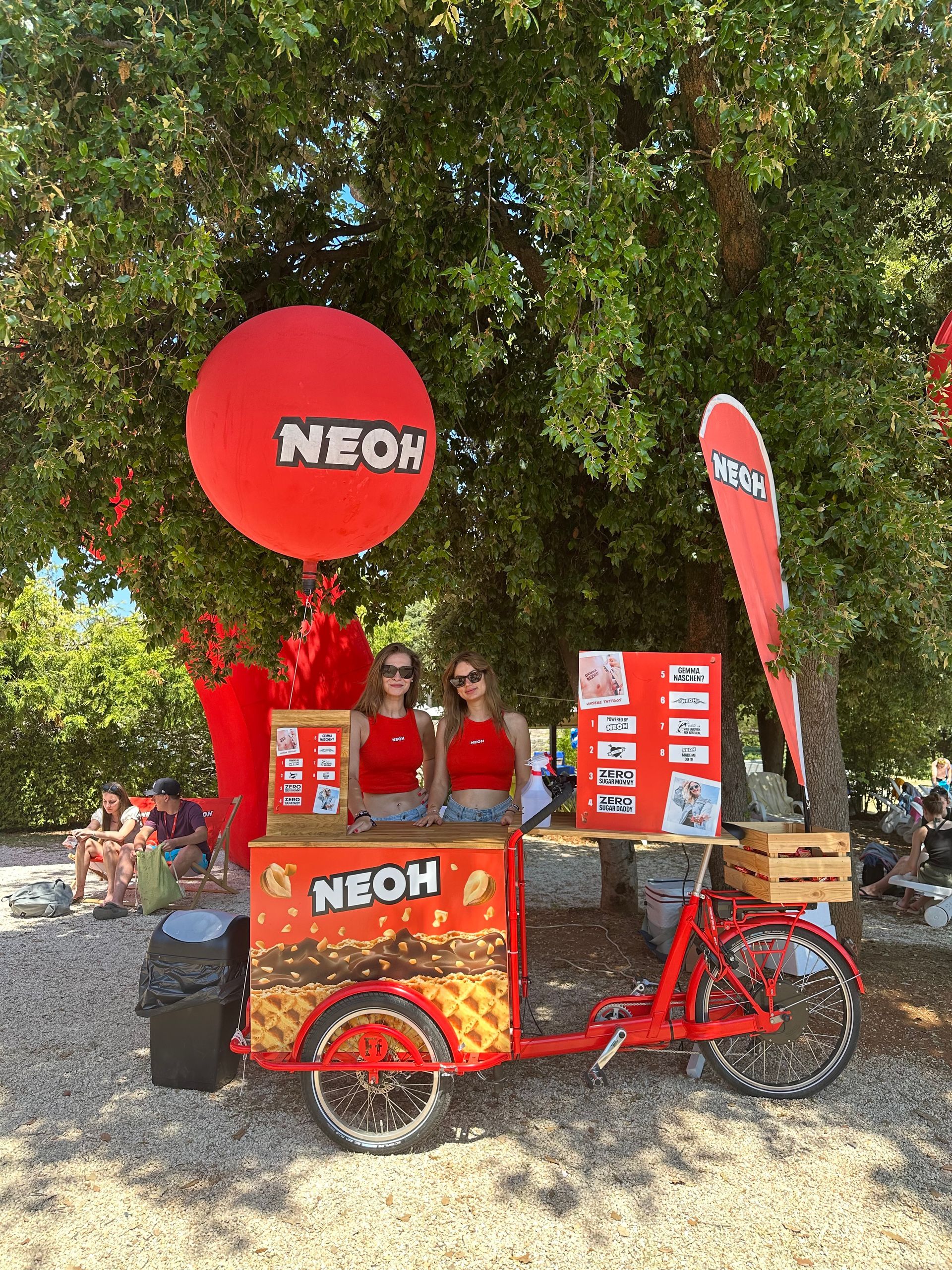 Am X-Jam 2023 mit auf Tour das Promotion Fahrrad von Neoh - das neue naschen