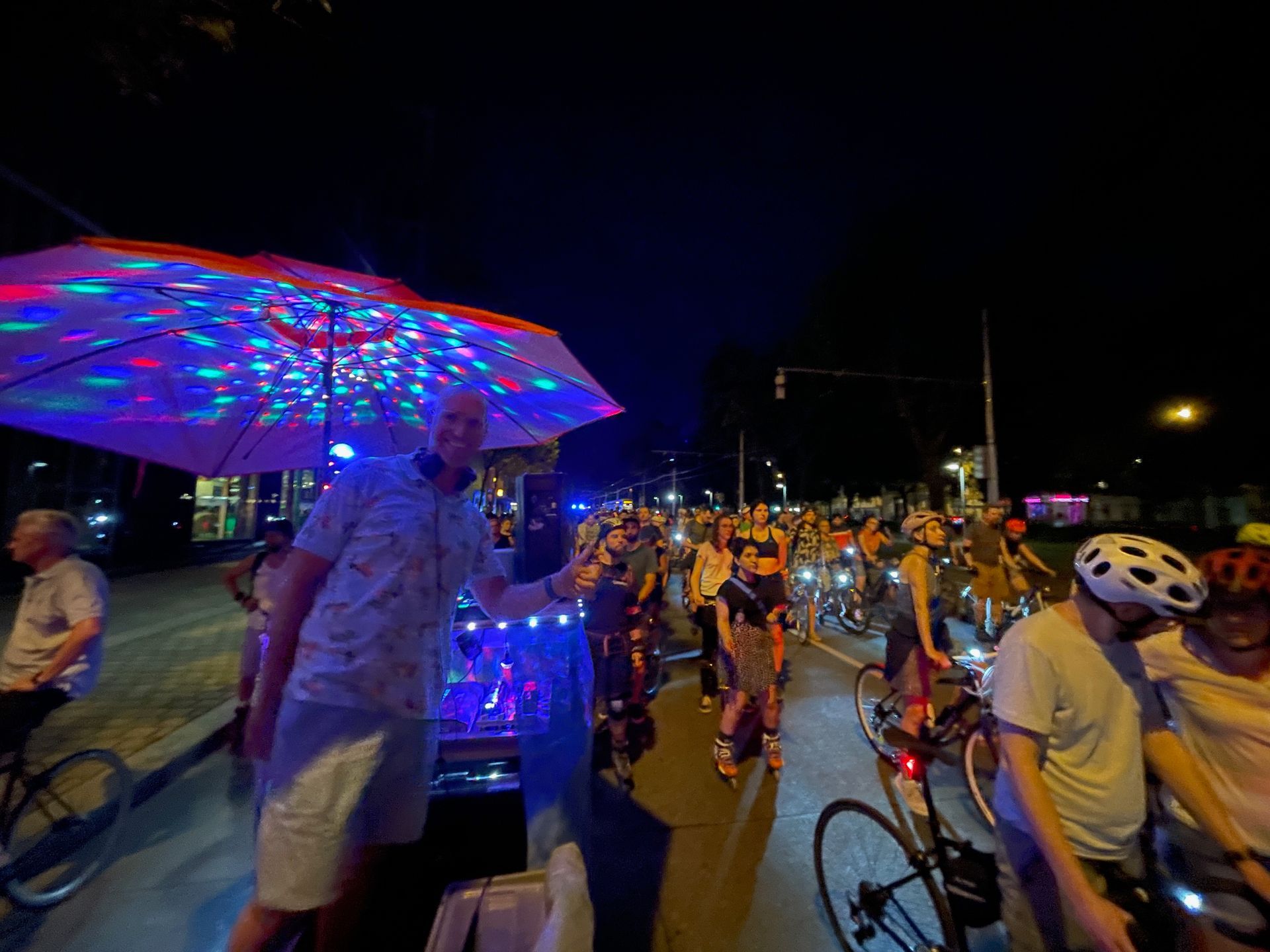 advelo DJ Bike bei der Critical Mass Wien